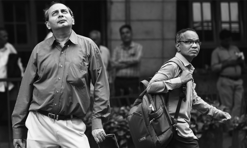 Global stock markets sink 