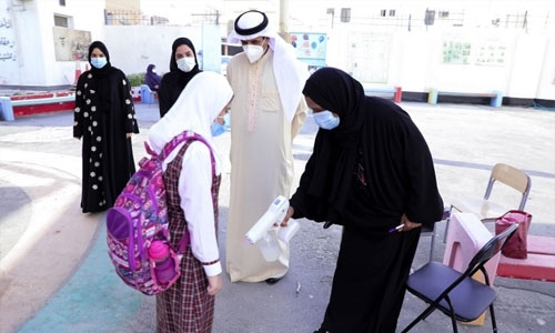 Students’ attendance reaches 81 percent: Bahrain Education Minister