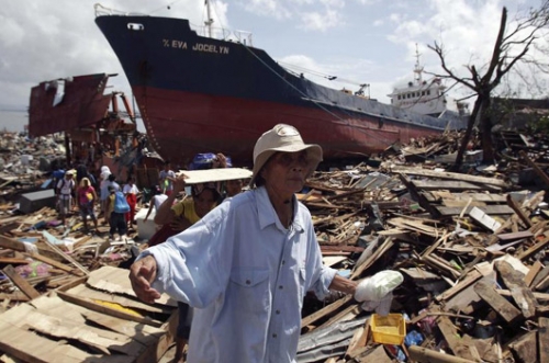 UAE announces Dh35 million for Philippines typhoon victims UAE announces Dh35 million for Philippines typhoon victims