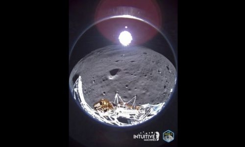 Lights out for wonky US lunar lander, for now