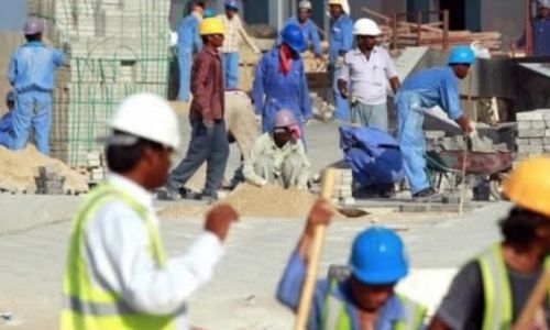 Workers in Bahrain call for early implementation of outdoor work ban as temperature soars