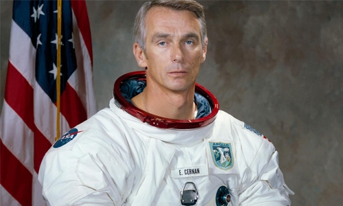 Eugene Cernan, last man to walk on moon, dead at 82 Eugene Cernan, last man to walk on moon, dead at 82