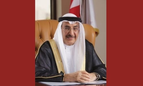 Bahrain Cabinet hails HM King on successful Pope visit