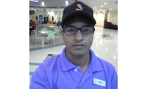 Expat's visa cancelled while on vacation 