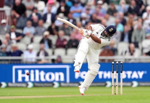 Dawson strikes as England fight back against India Dawson strikes as England fight back against India