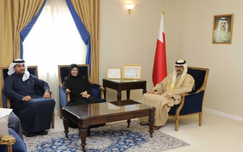 Southern Governor and MP Luluah Al-Rumaihi Discuss Regional Development and Community Partnership Southern Governor and MP Luluah Al-Rumaihi Discuss Regional Development and Community Partnership