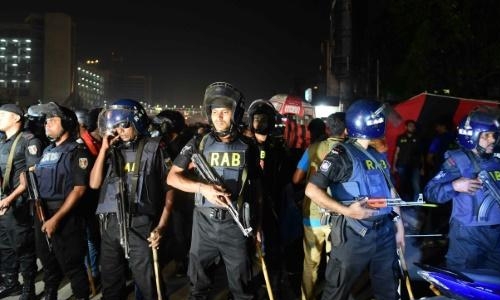 Grenade attack as Bangladesh police raid Islamist hideout