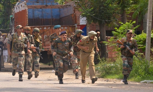 Gunmen attack Indian air force base near Pakistan border Gunmen attack Indian air force base near Pakistan border