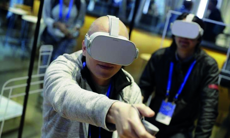 Facebook unveils upgraded wireless Oculus headset Facebook unveils upgraded wireless Oculus headset