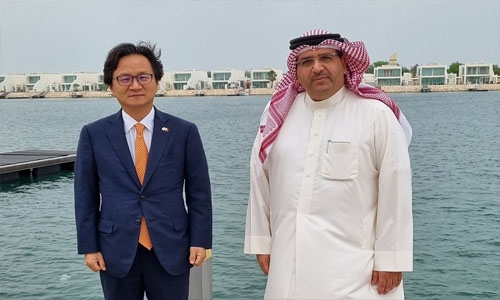 South Korean Ambassador tours Durrat Al Bahrain