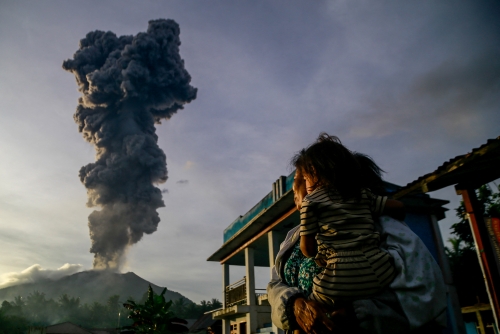 Indonesia volcano spews ash as locals warned about air quality 