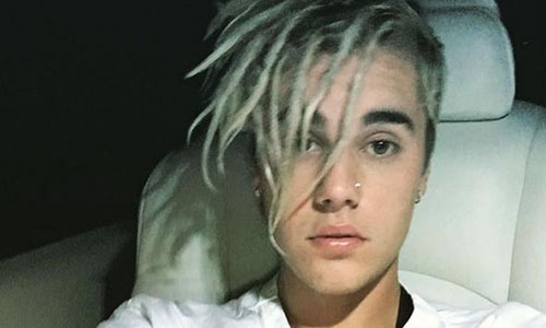 Justin Bieber says no to pictures with fans Justin Bieber says no to pictures with fans