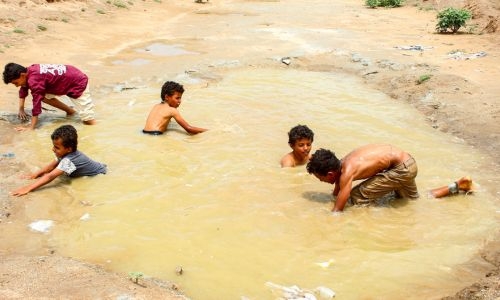 Yemen floods spark cholera crisis