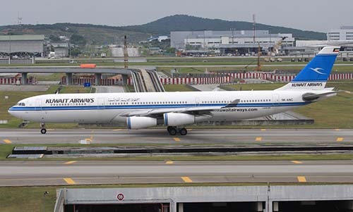 Kuwait signs $4.4-billion airport project with Turkish firm Kuwait signs $4.4-billion airport project with Turkish firm