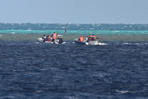 11 Indonesians survive days in sea after boat capsizes, 22 missing 11 Indonesians survive days in sea after boat capsizes, 22 missing