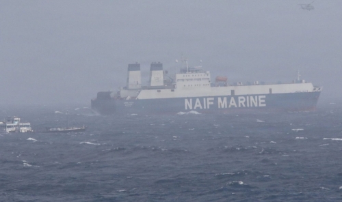 US Navy Helicopter Rescues 14 Indian Mariners in Arabian Sea US Navy Helicopter Rescues 14 Indian Mariners in Arabian Sea