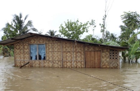 Five dead, three missing in southern Philippines floods
