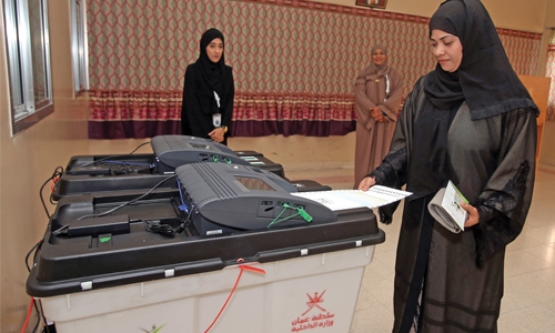Omanis vote in municipal elections Omanis vote in municipal elections