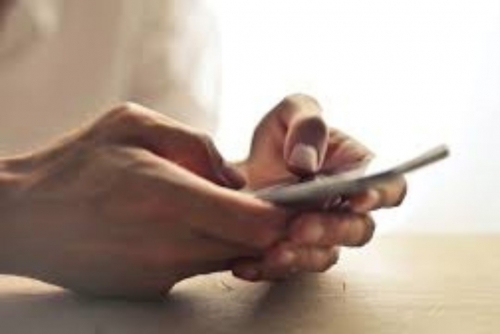 Australian Study Finds No Link Between Mobile Phone Use and Cancer