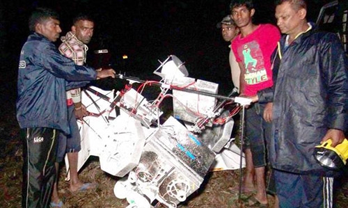 Google's Internet balloon 'crashes' in Sri Lanka test flight Google's Internet balloon 'crashes' in Sri Lanka test flight