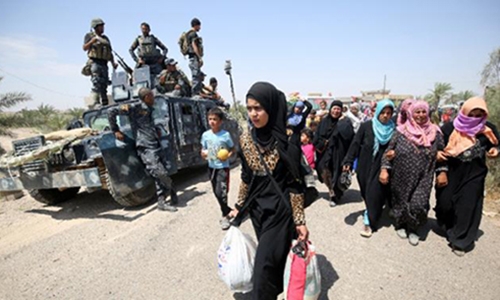 Fears for trapped civilians in strife-hit Iraq, Syria