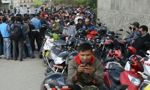 Nepal police clear border blockade by force