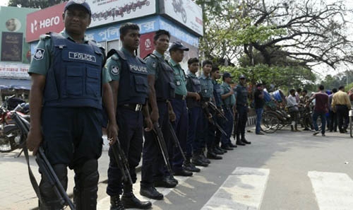 Bangladesh arrests Islamist militants, seize explosives Bangladesh arrests Islamist militants, seize explosives