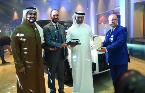 Industry Minister Inaugurates Rox Motor Showroom