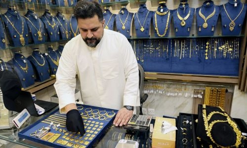 Stock markets stabilise at end of choppy week