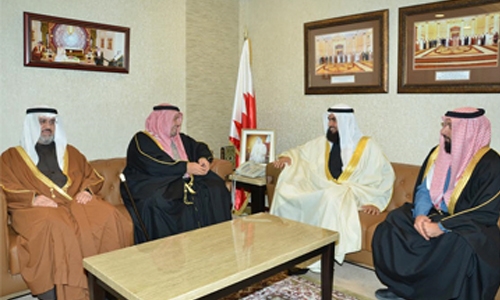 Justice minister receives Sunni Endowments Council's chairman