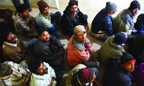 Pakistan arrests 60 Indian fishermen