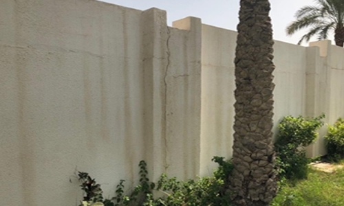 Bahrain Ministry to rebuild walls of 13 public schools