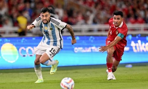 Argentina beat Indonesia 2-0 without Messi in Jakarta friendly Argentina beat Indonesia 2-0 without Messi in Jakarta friendly