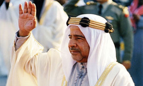 Campaign on late Amir hogs limelight Campaign on late Amir hogs limelight