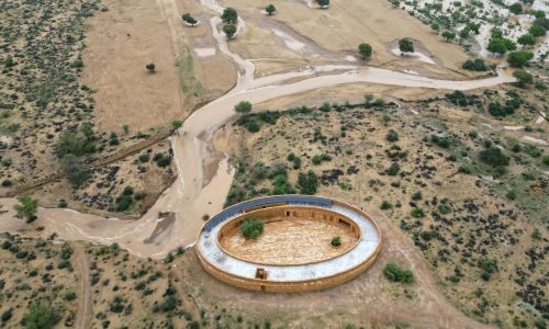 Indian desert school's unique design offers respite from heat