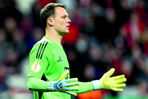 Bayern veteran Neuer signs one-year contract extension