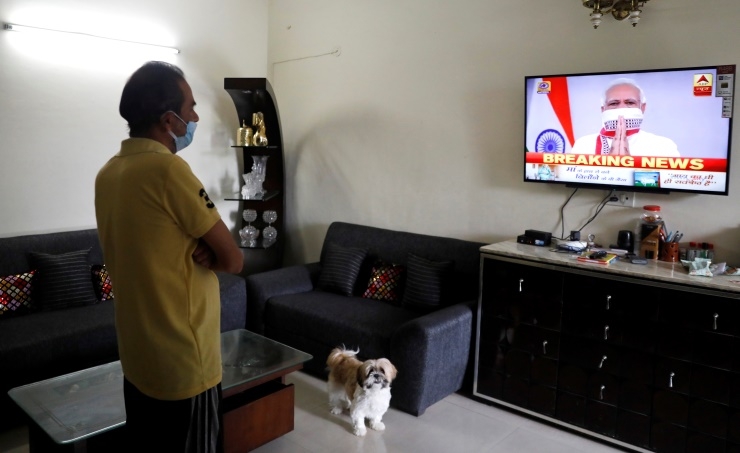 Indian PM extends lockdown to May 3 as coronavirus cases cross 10,000