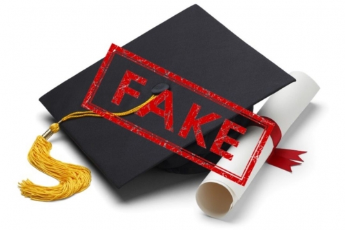 Expat Worked 13 Years on Fake Degree – Now Gets 10 Years in Jail Expat Worked 13 Years on Fake Degree – Now Gets 10 Years in Jail