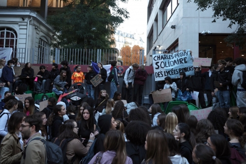 Tens of Thousands Expected in Paris for High School Protests Tens of Thousands Expected in Paris for High School Protests