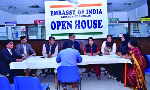 Workers demand unpaid salaries 