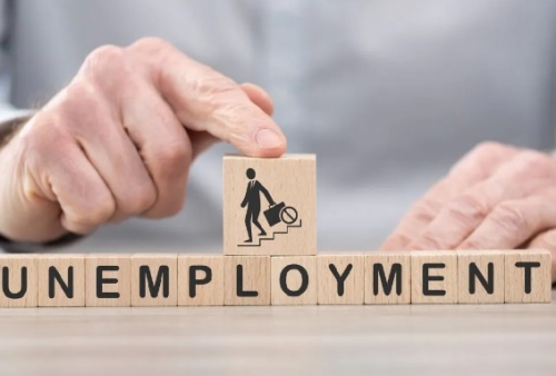 UK unemployment unexpectedly fell ahead of Mideast war