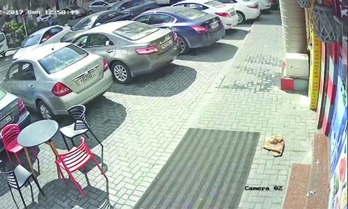 Illegal car parking racket taking residents of Manama for a ride Illegal car parking racket taking residents of Manama for a ride