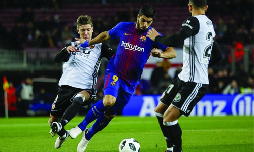 Suarez goal gives Barca first-leg victory