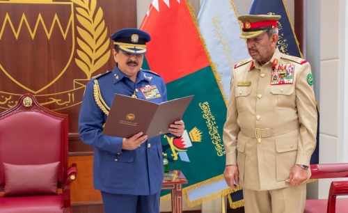 HM King hails BDF dedication, loyalty and service HM King hails BDF dedication, loyalty and service