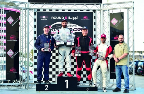 Almansoori extends dominance at BIC