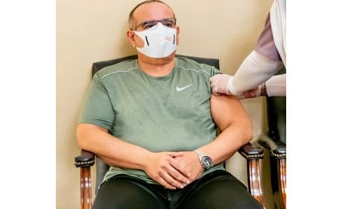 HRH Prince Salman sets example on how to protect own and everyone’s safety against COVID-19 HRH Prince Salman sets example on how to protect own and everyone’s safety against COVID-19