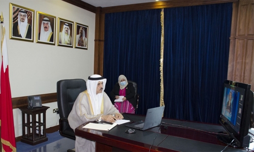 Bahrain Education Minister participates in UNESCO meeting