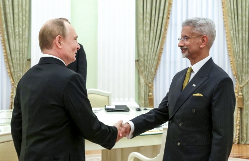 Indian, French leaders agree to strengthen ‘strategic partnership’ Indian, French leaders agree to strengthen ‘strategic partnership’