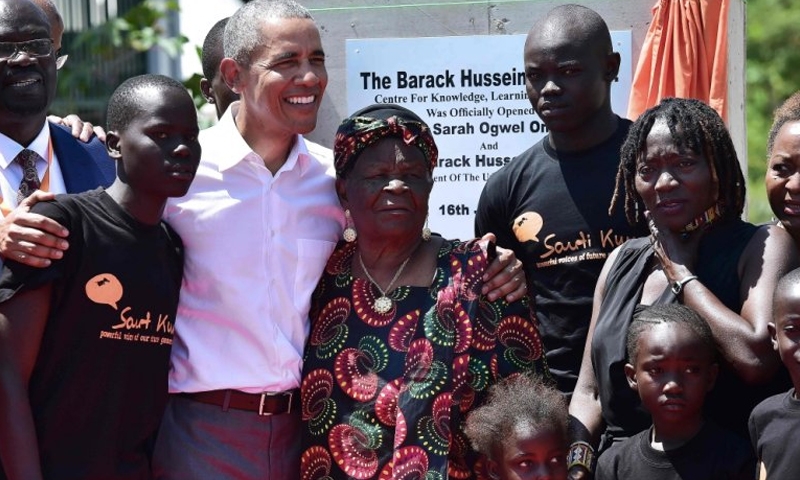Obama visits Kenyan home to launch youth centre
