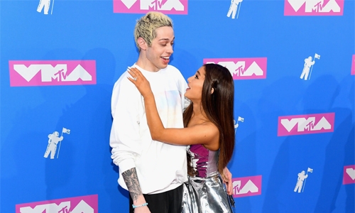 Ariana Grande splits from fiance Ariana Grande splits from fiance